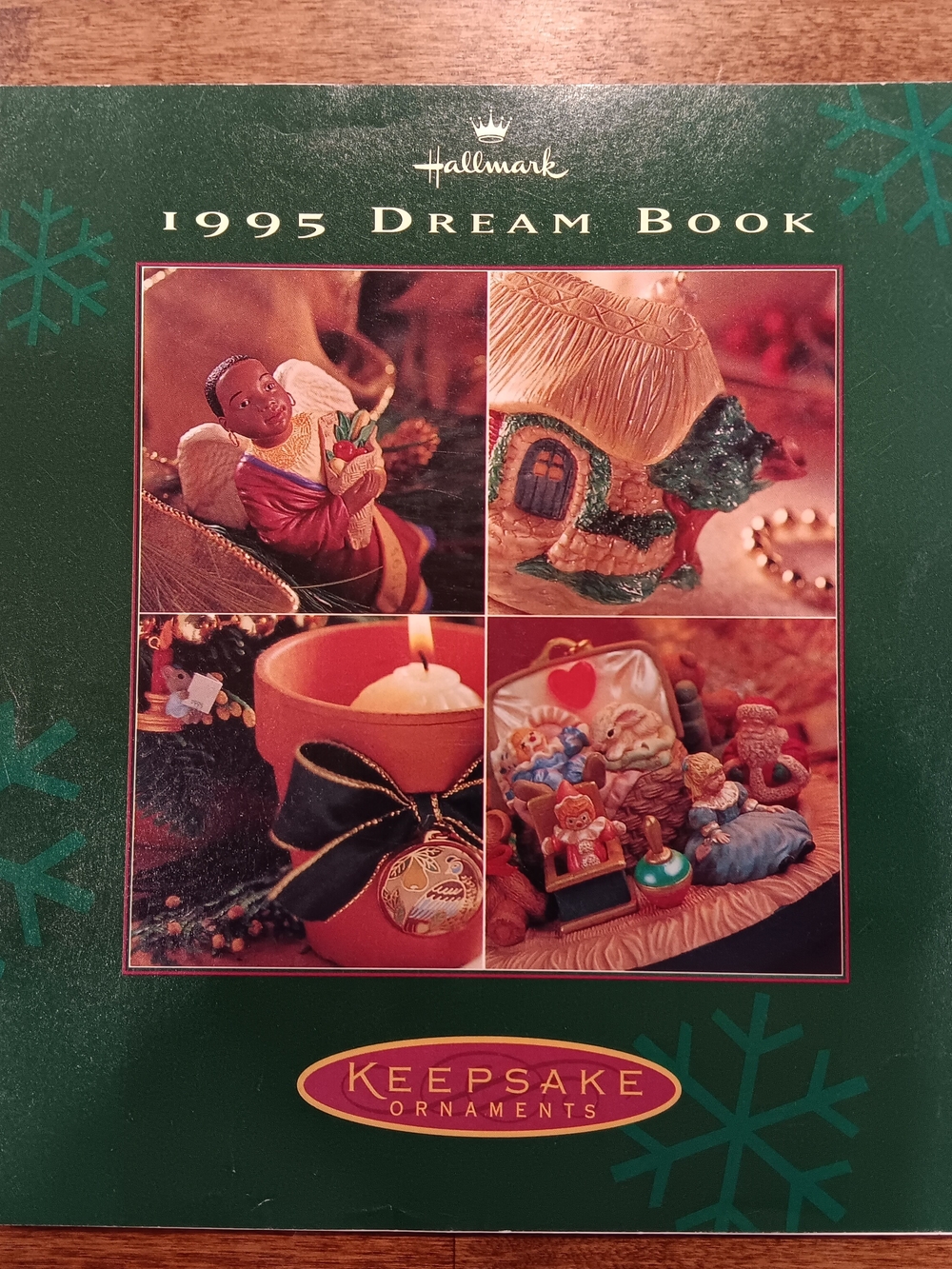 Hallmark 1995 Keepsake Ornaments Dream Book